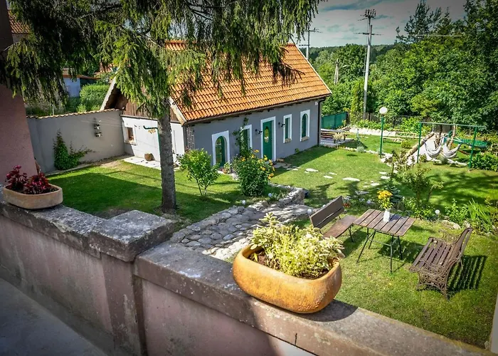 Vakantieboerderij Dawna Apteka Old Pharmacy Wydminy